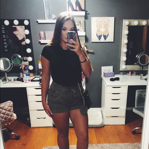 Hi! 🌟I'm Jess. 🤍 - Picture 5 of 6